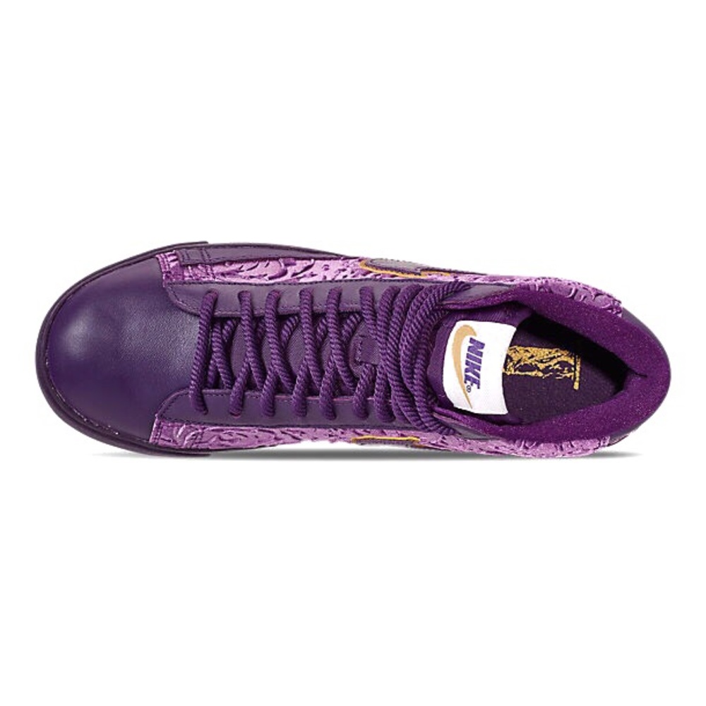 **SOLD** Nike Blazer Mid Velvet 💜 - Picture 3 of 8